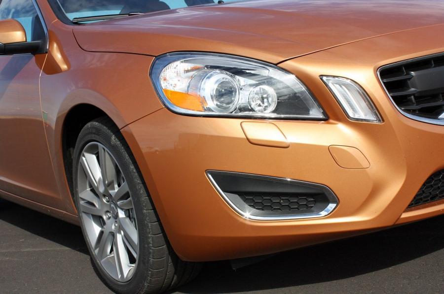  Volvo S60 2010 года  (фото 138 из 226)